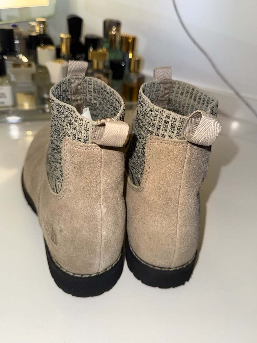 The North Face Women's ThermoBall Lifty Chelsea Boots Size 6.5 - Picture 3 of 9